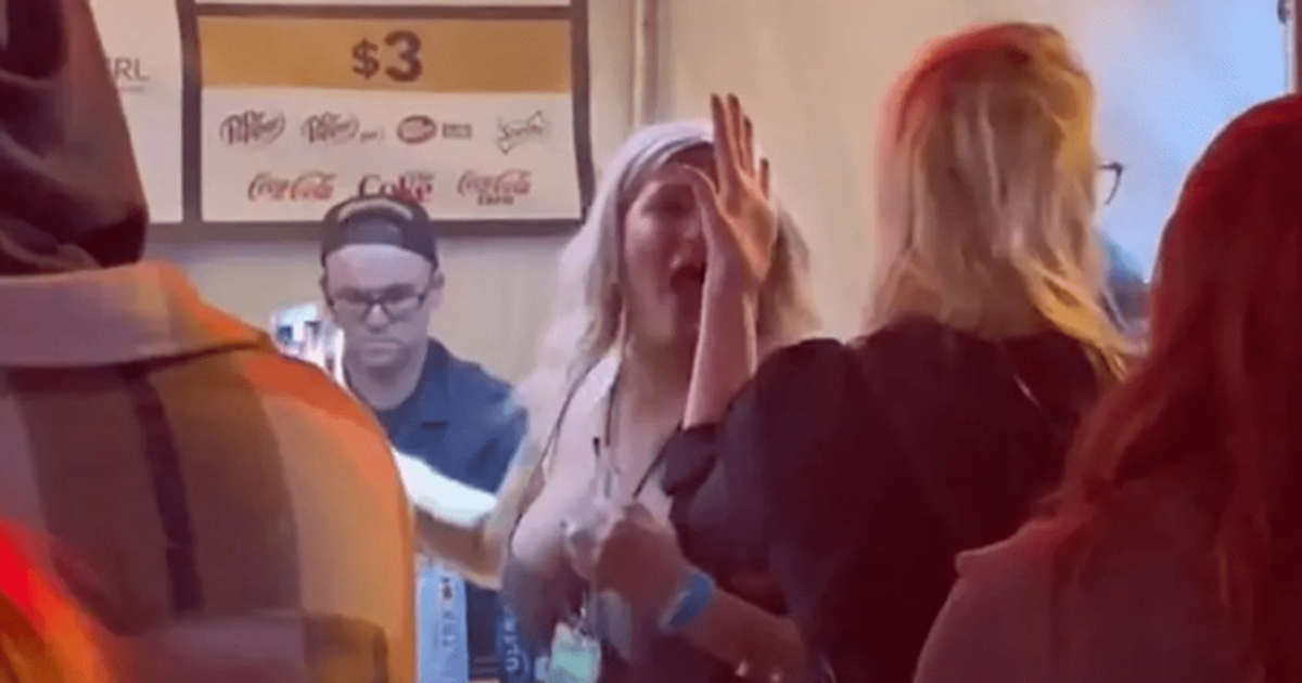 'Influencer' gets 'smacked' for cutting in line as she is 'obnoxiously beautiful' and has '70K followers'