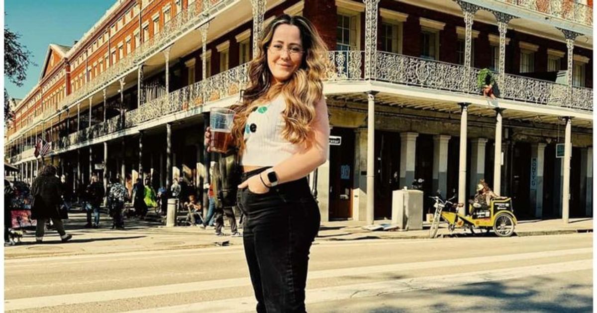 'Esophagus be damned!' Jenelle Evans slammed for poor diet during New Orleans vacation amid health issues