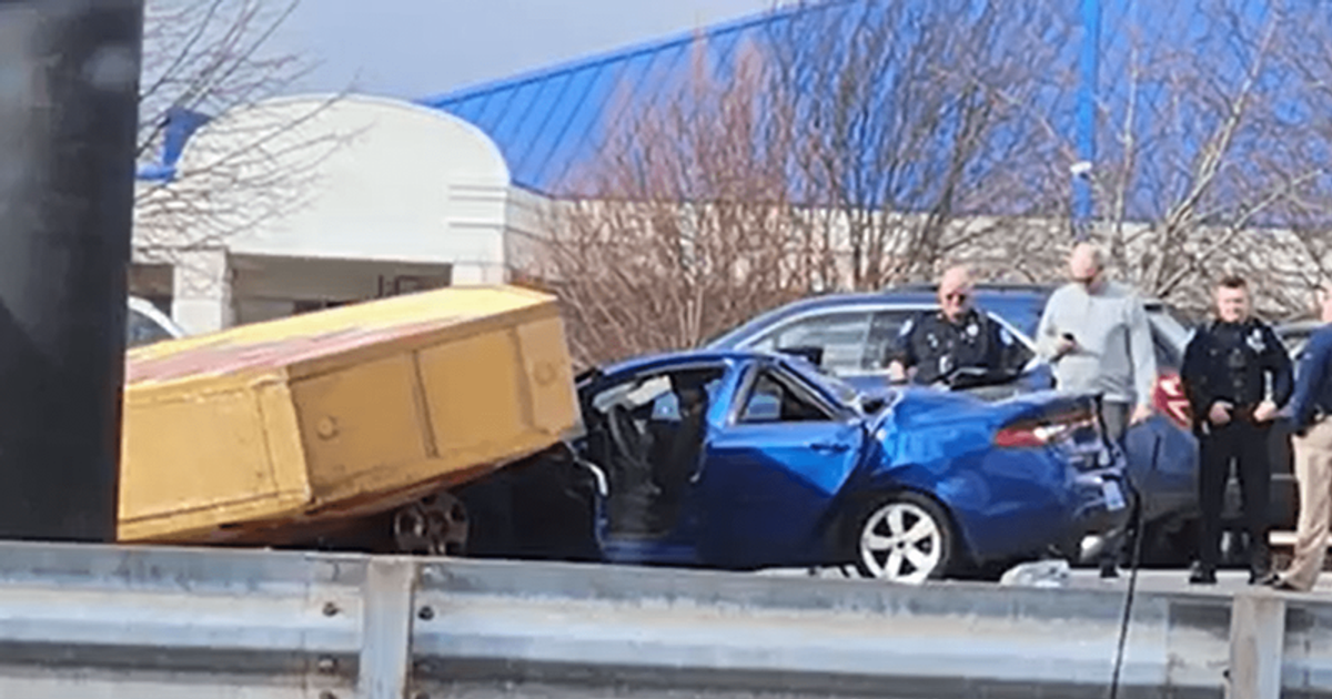 Kentucky tragedy: Elderly woman, 72, killed and 2 more injured after Denny's signboard falls on parked car