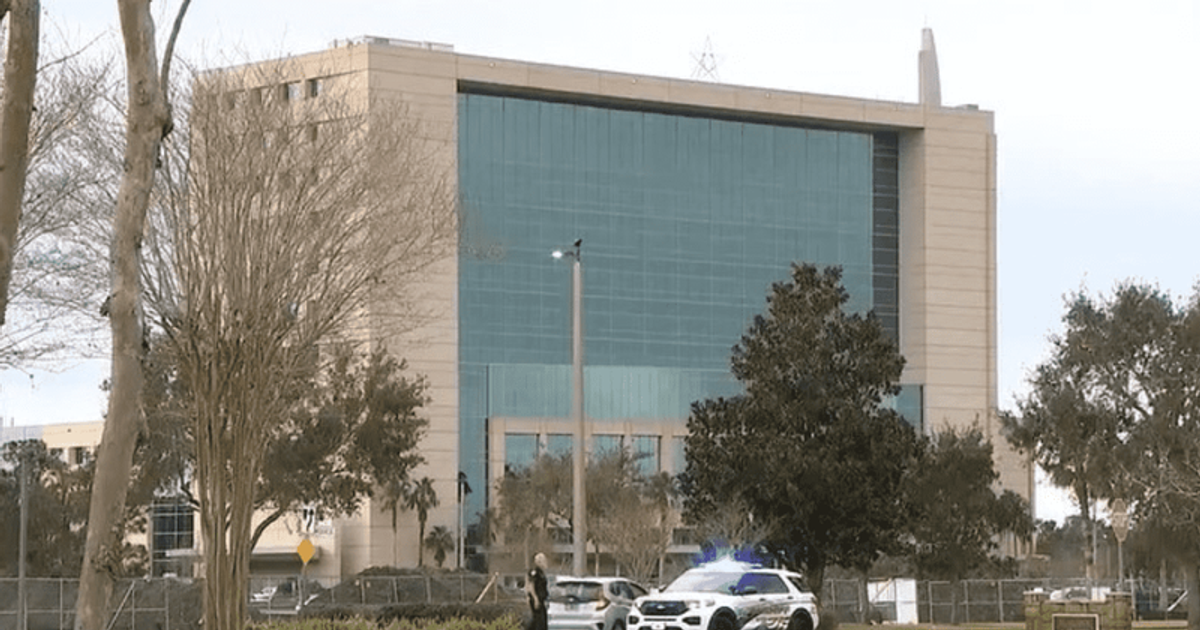 Ellen Gilland: 76-yr-old woman fatally shoots terminally ill husband in hospital room