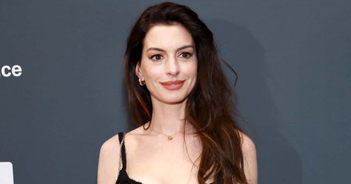 Anne Hathaway reveals creepy question from reporter
