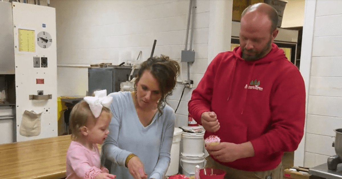 'Sweet Home Sextuplets' Courtney and Eric decide to take the kids on