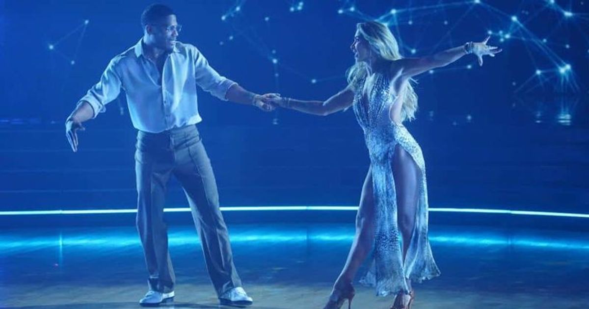 'Dancing with the Stars' Nelly pays moving tribute to late sister