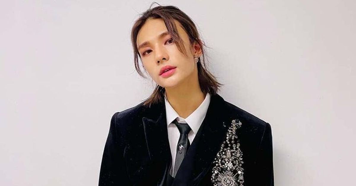 Stray kids хван хёнджина. Хван хёнджин в костюме горничной. Хван хёнджин 2023. Хван хёнджин. Хван хенджин 2020.