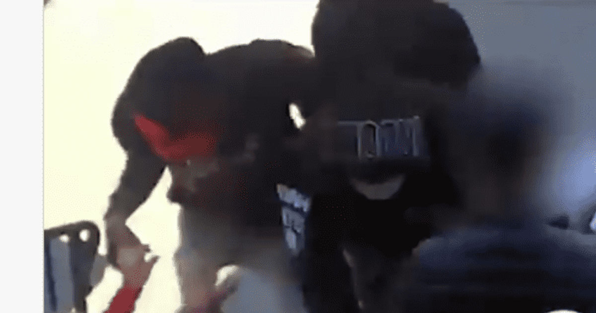 Machetewielding Oakland man saves Asian American parents from 4