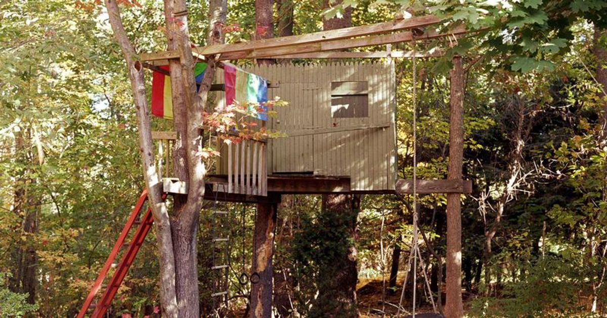 Dad writes sarcastic note to 'Karen' who forced him to take down his