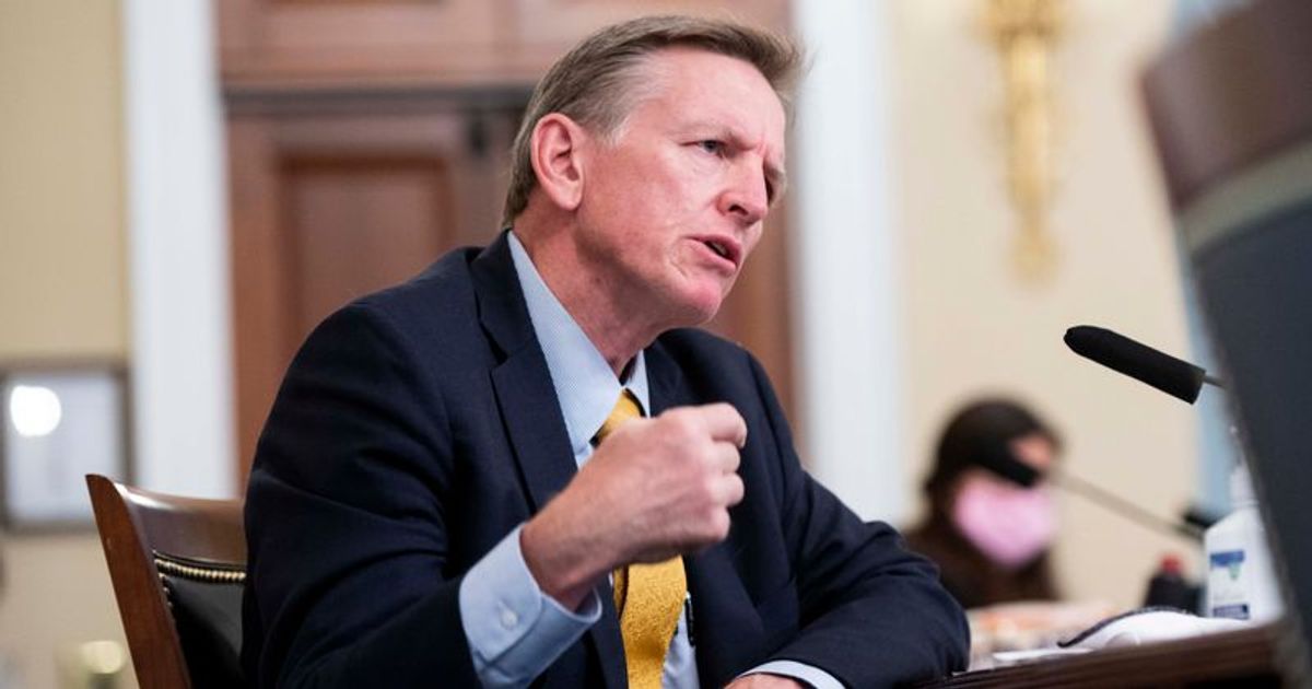 Does Paul Gosar have Parkinson's? Video showing GOP Rep shaking draws