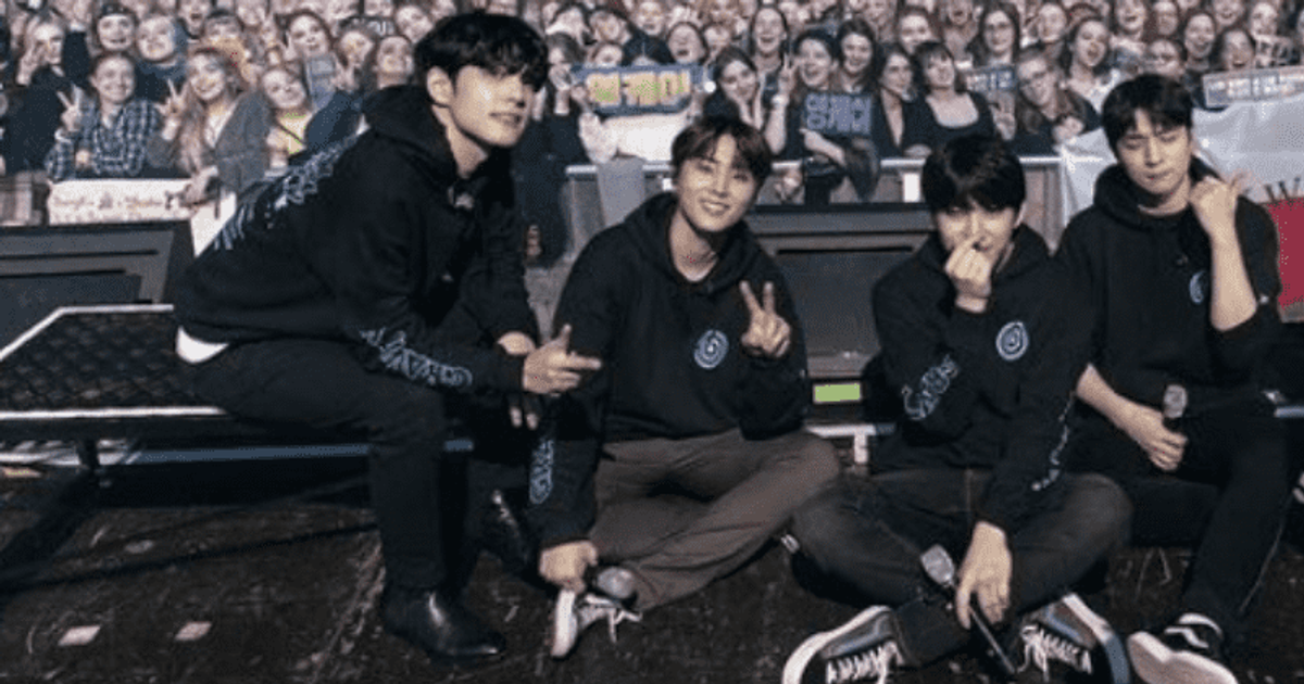 did-day6-break-the-7-year-curse-k-pop-boy-band-members-renew-contracts