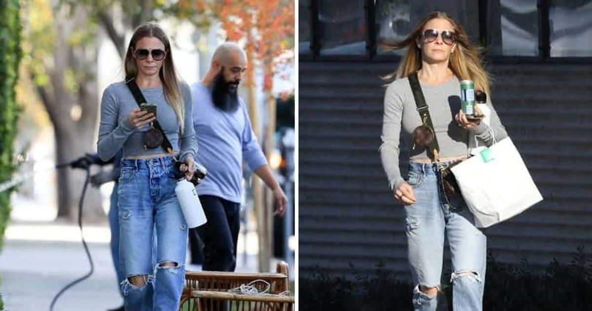 Singer LeAnn Rimes rocks long-sleeve t-shirt and ripped jeans in casual