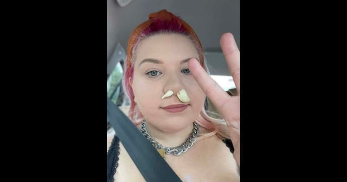 What is 'Garlic in the nose' trend on TikTok? Is it safe? MEAWW