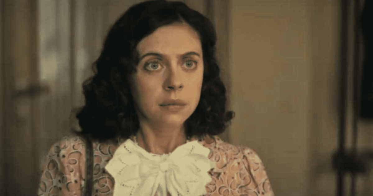 'A Small Light' on National Geographic Who is Bel Powley's Miep Gies? MEAWW 'A Small Light' on National Geographic Who is Bel Powley's Miep Gies? MEAWW