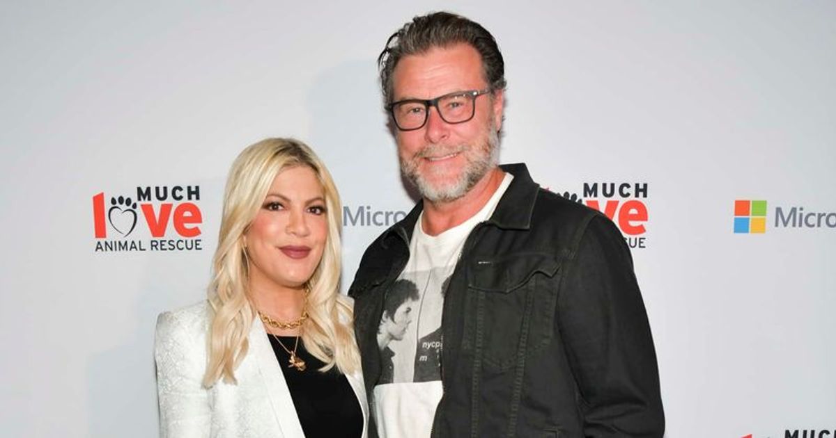 Tori Spelling and her husband Dean McDermott confirm separation after(02)