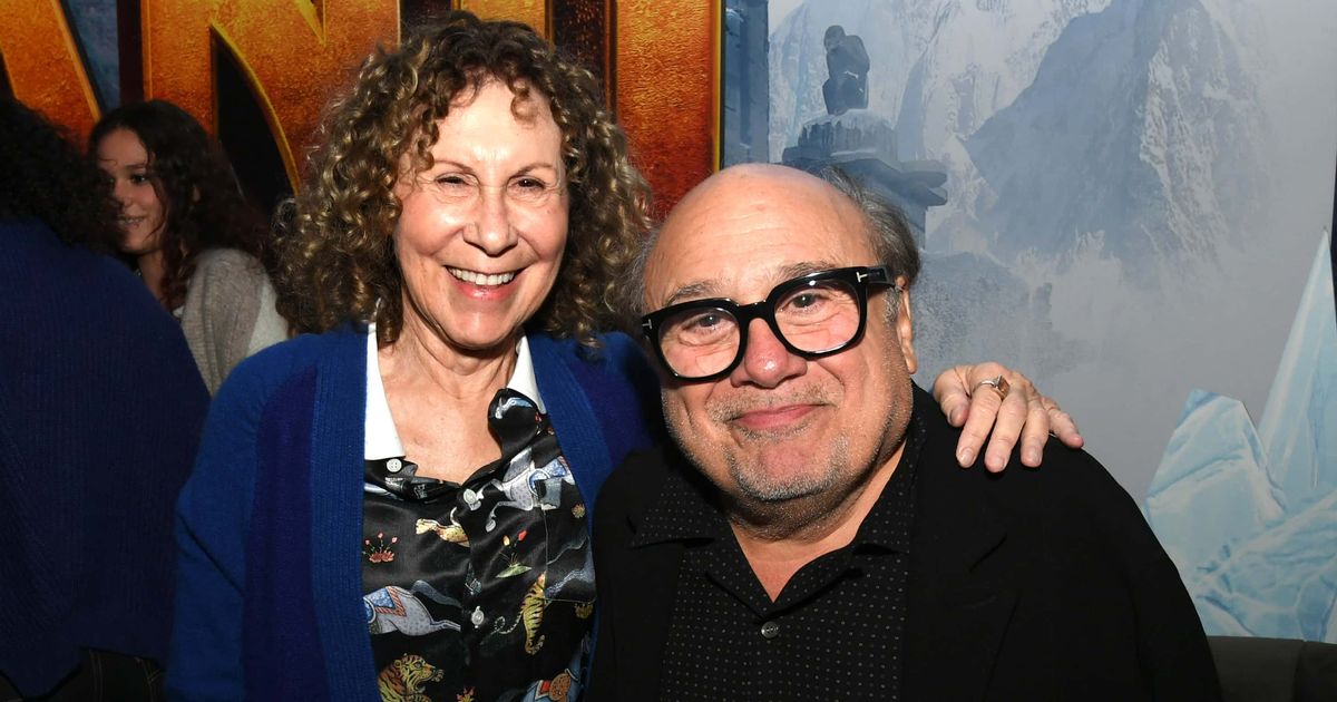 How tall is Danny DeVito? 'Always Sunny' star's 'plagued' height