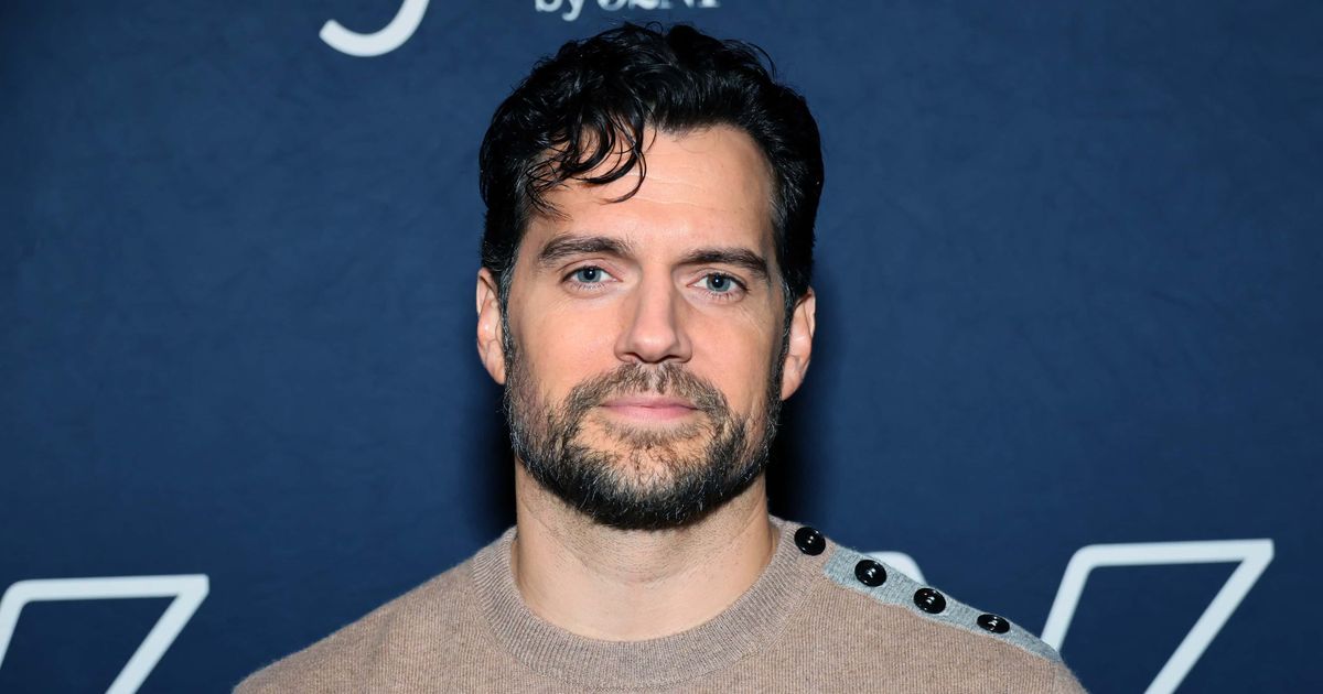 How tall is Henry Cavill? ‘Superman vs Batman’ star felt intimidated by