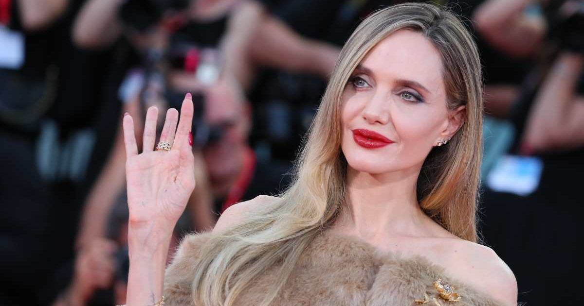 'Alarmingly Skinny' Angelina Jolie Has Fans Worried As 8Year Divorce